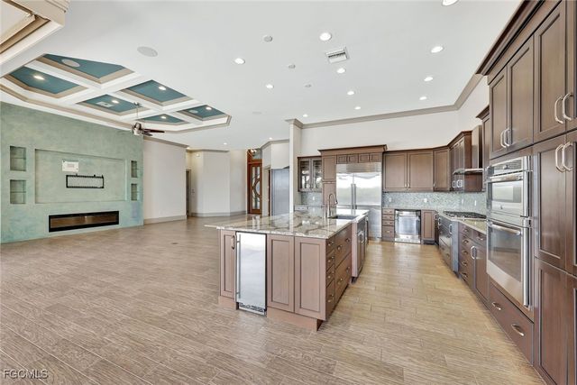 5817 Harbour CIR, Cape Coral, FL 33914