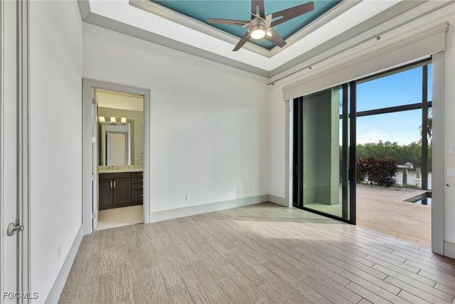 5817 Harbour CIR, Cape Coral, FL 33914