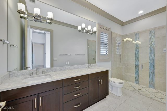 5817 Harbour CIR, Cape Coral, FL 33914