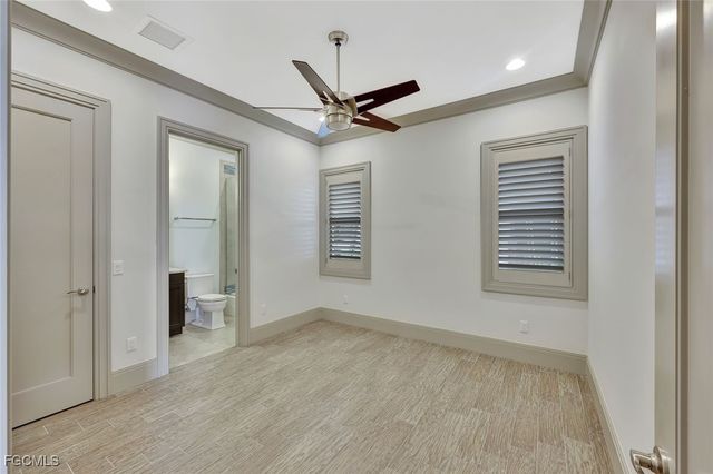 5817 Harbour CIR, Cape Coral, FL 33914