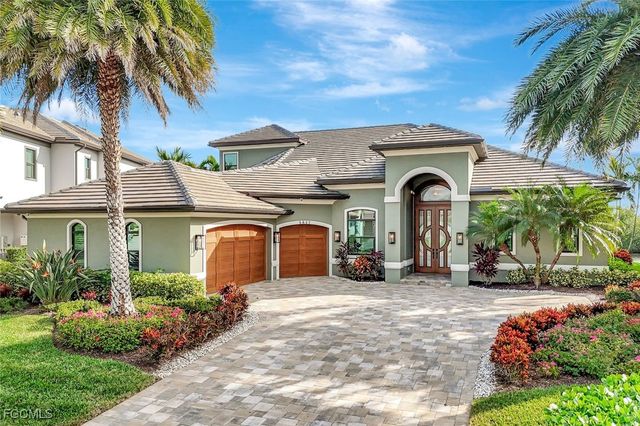 5817 Harbour CIR, Cape Coral, FL 33914