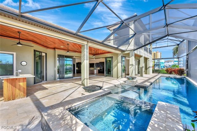 5817 Harbour CIR, Cape Coral, FL 33914