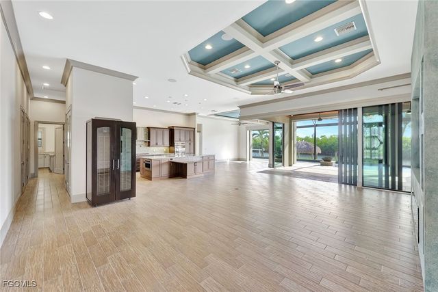 5817 Harbour CIR, Cape Coral, FL 33914