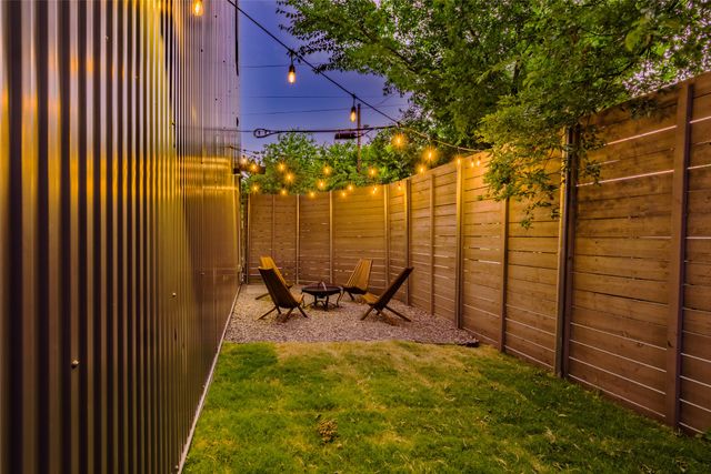 1504 Burlew Street 101, Dallas, TX 75204