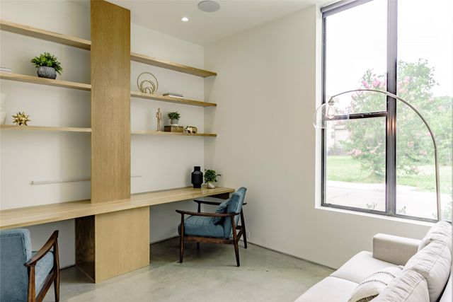 1504 Burlew Street 101, Dallas, TX 75204