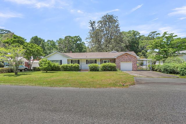 1024 Lepley Road, Hanahan, SC 29410