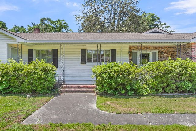1024 Lepley Road, Hanahan, SC 29410
