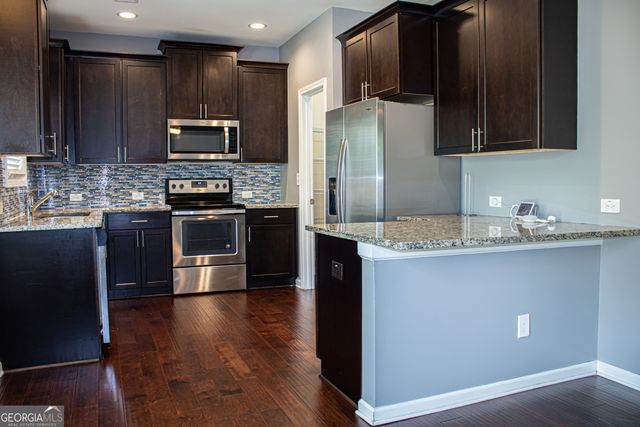 7789 Village Pass, Fairburn, GA 30213