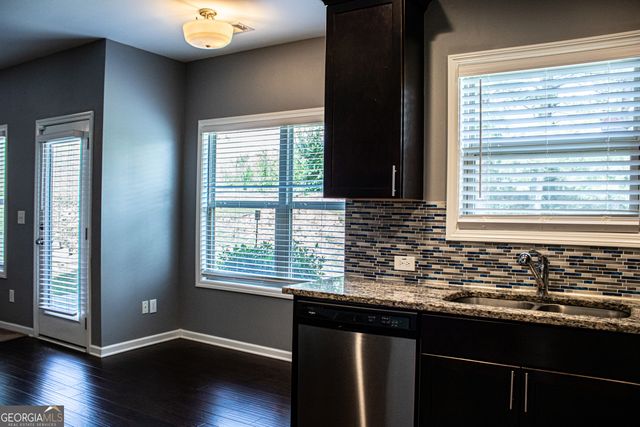 7789 Village Pass, Fairburn, GA 30213