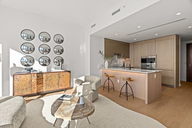 682 Atlantic Ave 40B, Boston, MA 02111