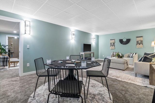35077 Yahara DRIVE, Summit, WI 53066