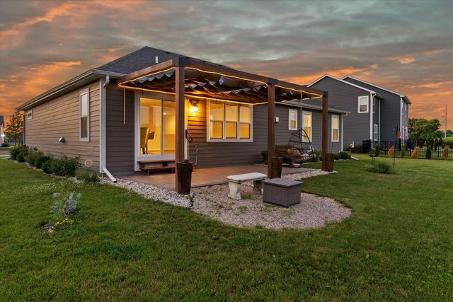 35077 Yahara DRIVE, Summit, WI 53066