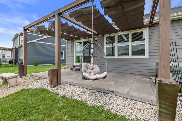 35077 Yahara DRIVE, Summit, WI 53066