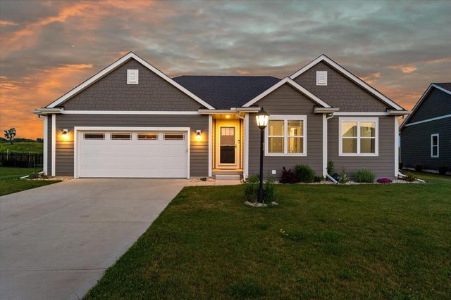 35077 Yahara DRIVE, Summit, WI 53066