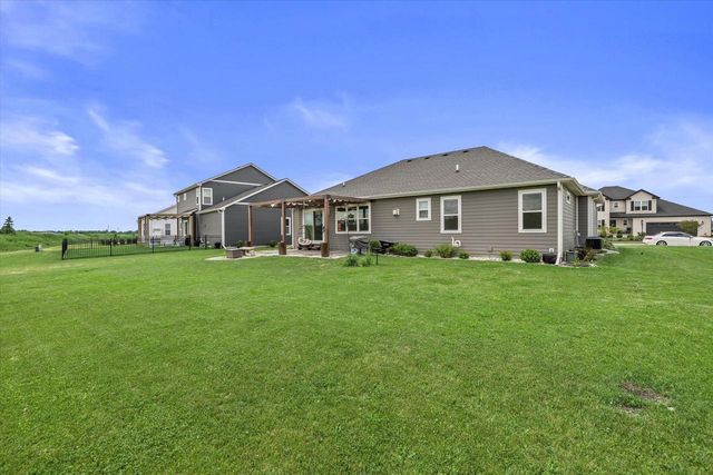 35077 Yahara DRIVE, Summit, WI 53066