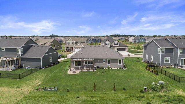 35077 Yahara DRIVE, Summit, WI 53066