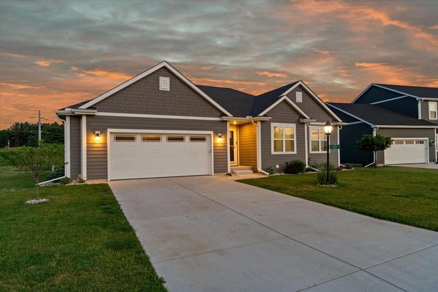 35077 Yahara DRIVE, Summit, WI 53066