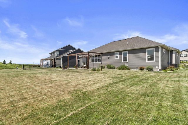 35077 Yahara DRIVE, Summit, WI 53066