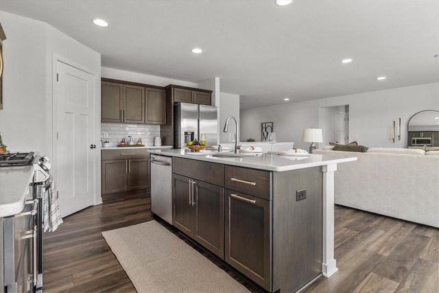 35077 Yahara DRIVE, Summit, WI 53066