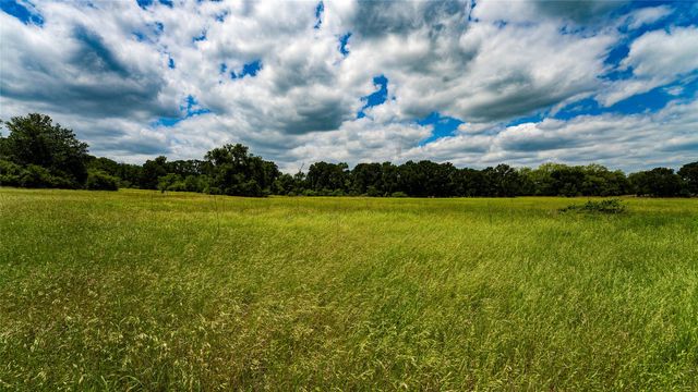 0000 CR 413, Lexington, TX 78947