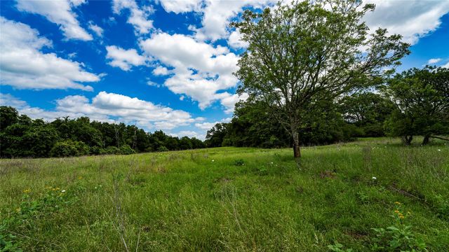 0000 CR 413, Lexington, TX 78947