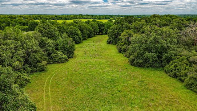 0000 CR 413, Lexington, TX 78947