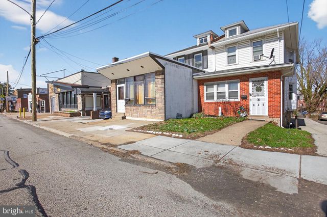 637 CHESTER PIKE, Prospect Park, PA 19076