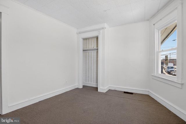 637 CHESTER PIKE, Prospect Park, PA 19076