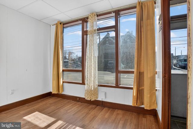 637 CHESTER PIKE, Prospect Park, PA 19076