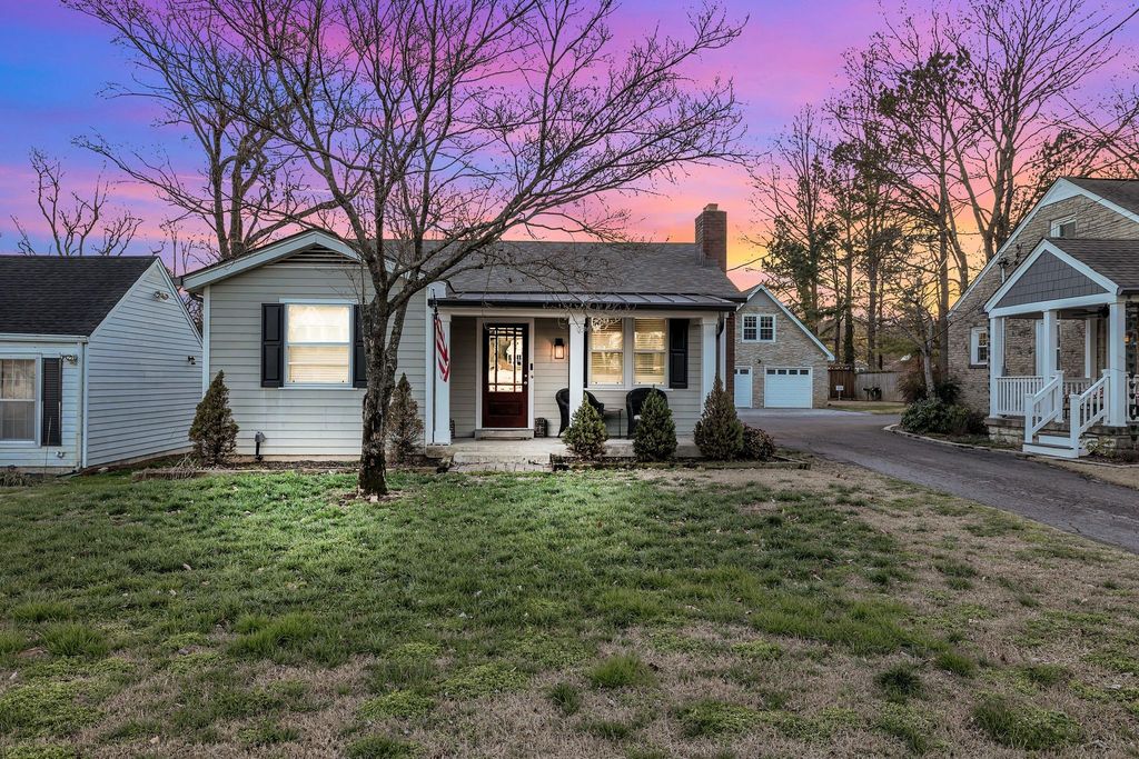 421 Battle Ave, Franklin, TN 37064