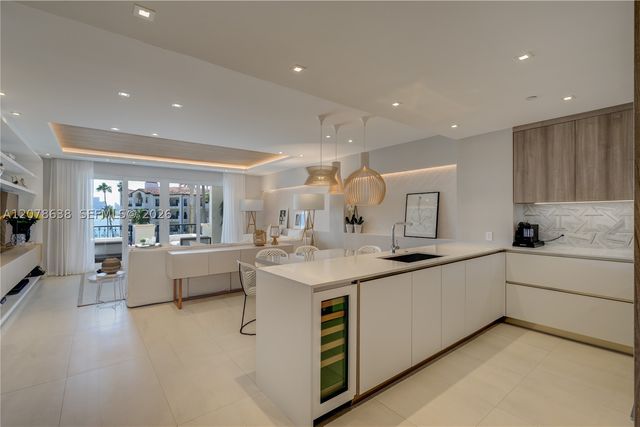 2035 Fisher Island Dr 2035, Miami Beach, FL 33109
