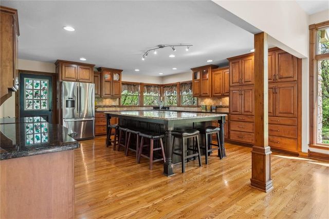 26208 S Southwood Road, Harrisonville, MO 64701