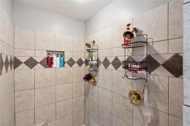 26208 S Southwood Road, Harrisonville, MO 64701