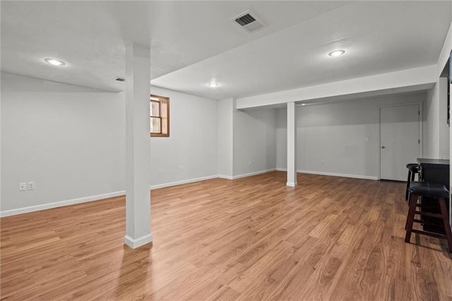 26208 S Southwood Road, Harrisonville, MO 64701