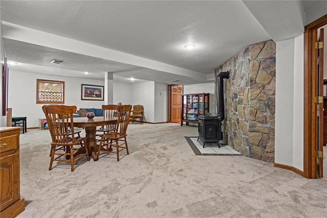 26208 S Southwood Road, Harrisonville, MO 64701