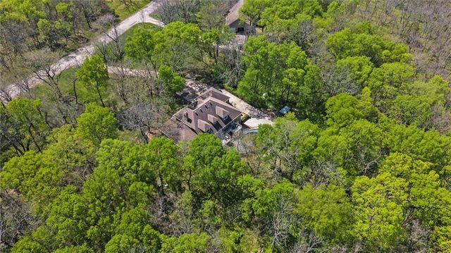 26208 S Southwood Road, Harrisonville, MO 64701