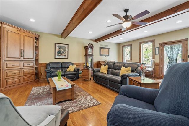 26208 S Southwood Road, Harrisonville, MO 64701