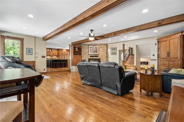 26208 S Southwood Road, Harrisonville, MO 64701