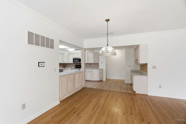 25 The Orchard, Manlius, NY 13066