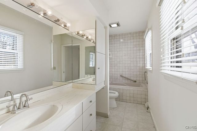 25 The Orchard, Manlius, NY 13066