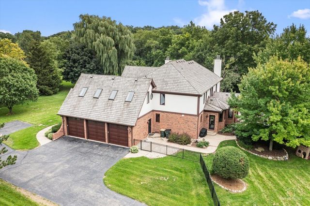 1590 Eagle Ridge Drive, Antioch, IL 60002