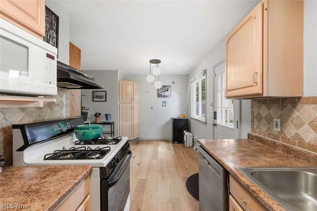 255 Buckeye Drive, Berea, OH 44017