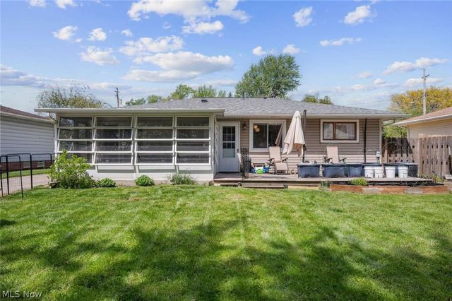 255 Buckeye Drive, Berea, OH 44017