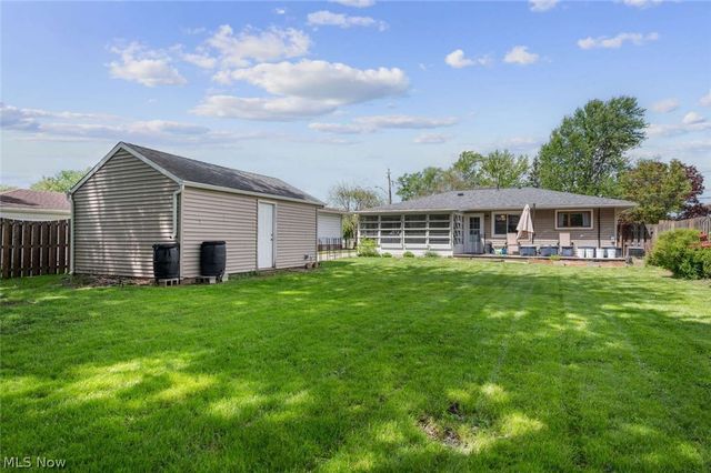 255 Buckeye Drive, Berea, OH 44017