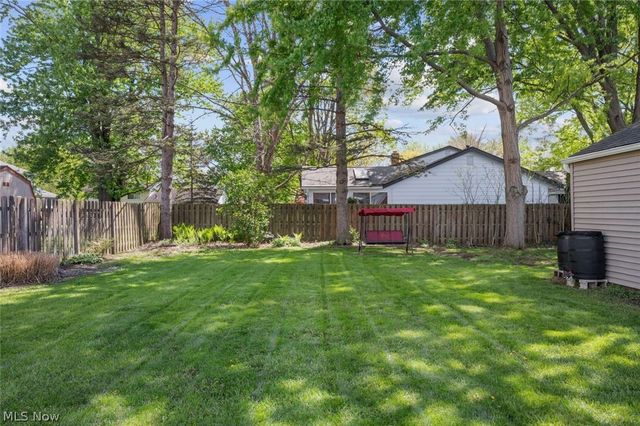 255 Buckeye Drive, Berea, OH 44017