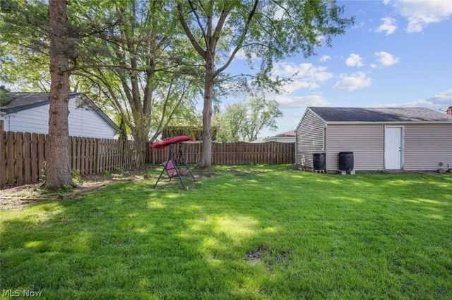 255 Buckeye Drive, Berea, OH 44017