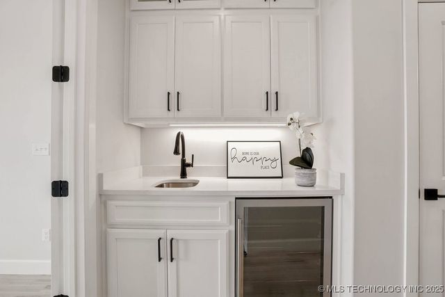 12714 S Irvington Avenue, Tulsa, OK 74008