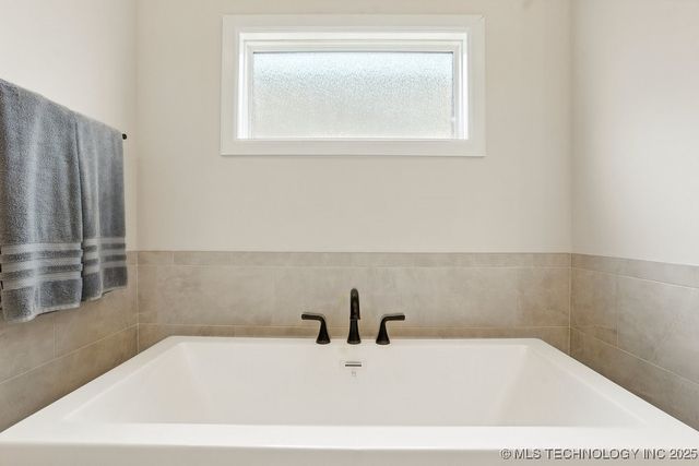 12714 S Irvington Avenue, Tulsa, OK 74008