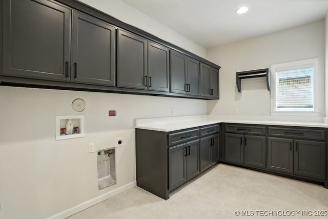 12714 S Irvington Avenue, Tulsa, OK 74008