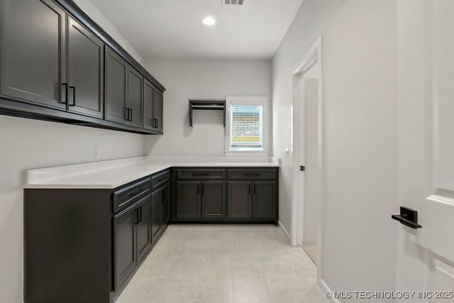 12714 S Irvington Avenue, Tulsa, OK 74008